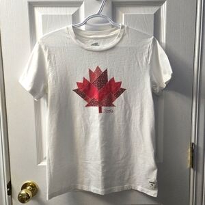 Roots Canada 🇨🇦 Tee